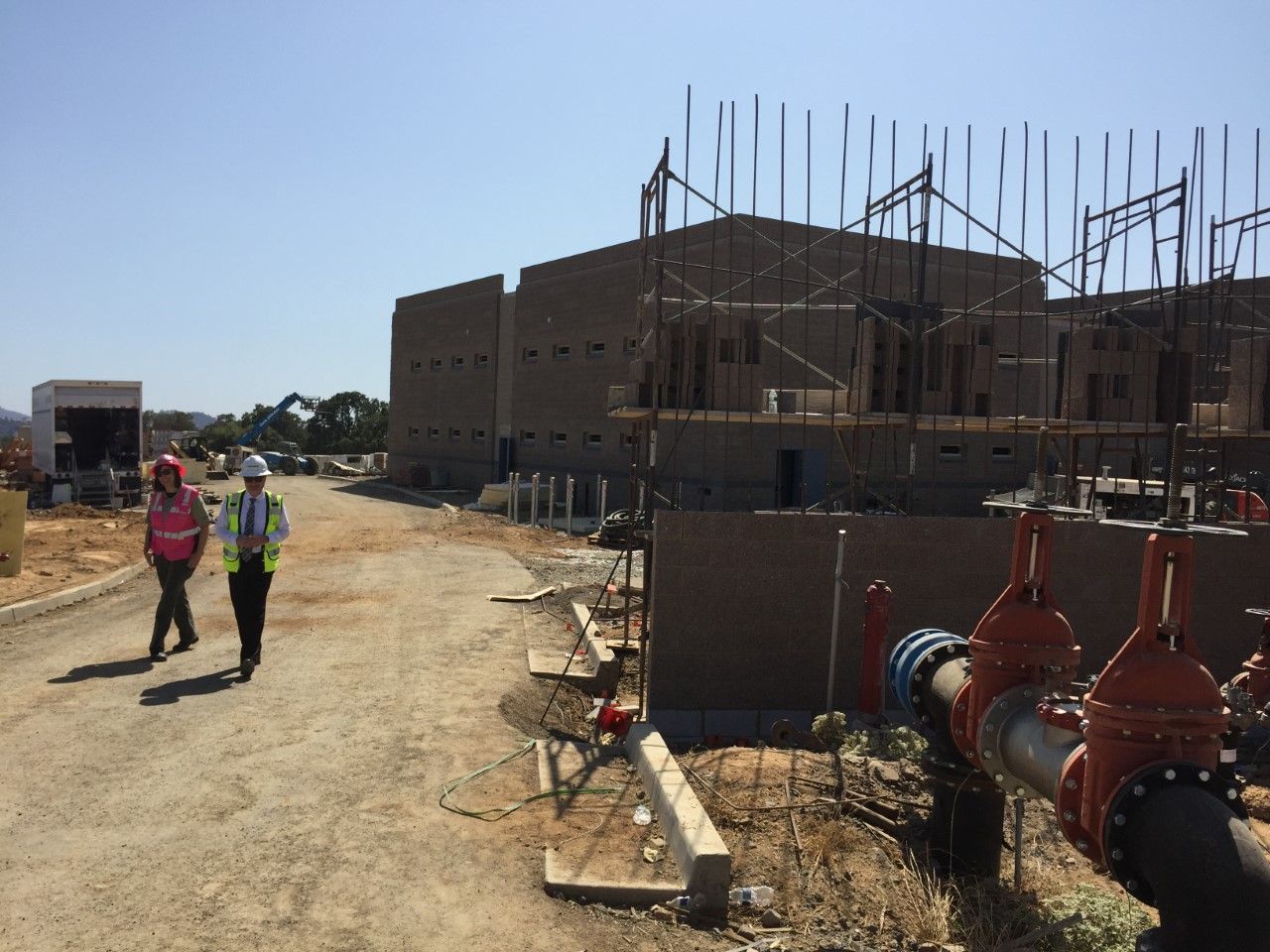 New-Tuolumne-County-Jail-construction-site-visit-Sept-10-2019-with-Lt.-Tamara-McCaig-and-Sheriff-Bill-Pooley